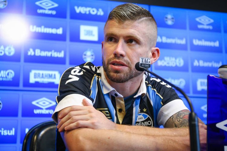 Caio Henrique foi solicitado por Diego Simeone no Atlético de Madrid