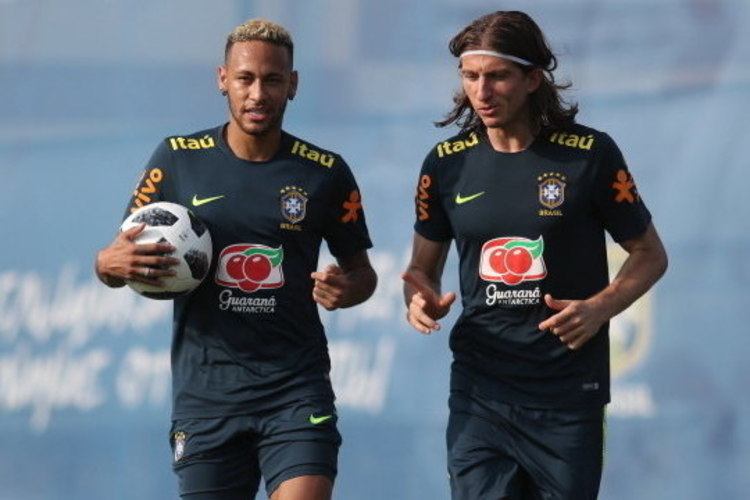 Neymar e Filipe Luís atuaram juntos pela Seleção Brasileira