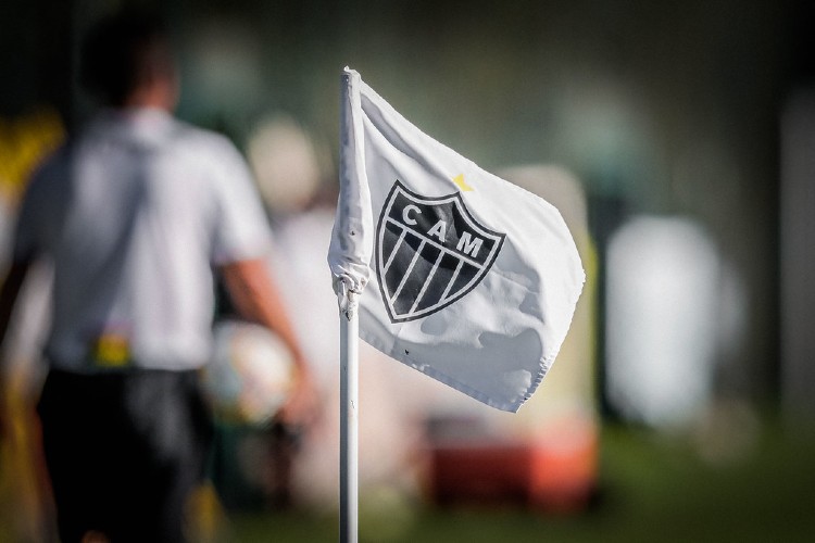 Alvinegro tenta resolver pendências financeiras com os atletas