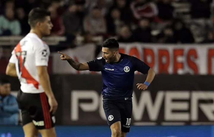 Bustos já marcou no Monumental em jogo contra o poderoso River Plate