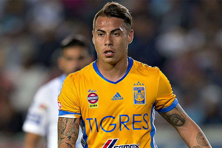 Eduardo Vargas defende o Tigres há três anos e meio