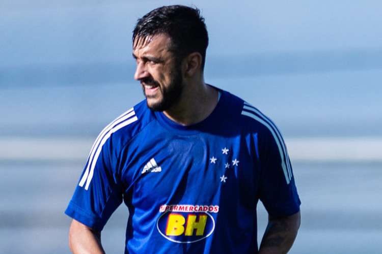 Cruzeiro alegou dificuldades financeiras em dispensa de Robinho