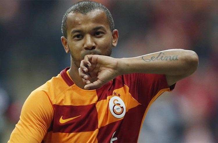 Mariano deixou o Galatasaray e deve voltar ao Galo, clube que defendeu em 2008