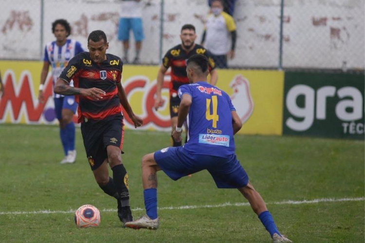Com derrotas diante de Sport e Vitória, Decisão foi o lanterna do quadrangular