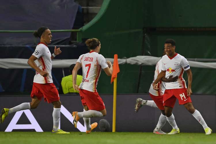 Tyler Adams comemora o seu gol e a classificação histórica do RB Leipzig à semifinal