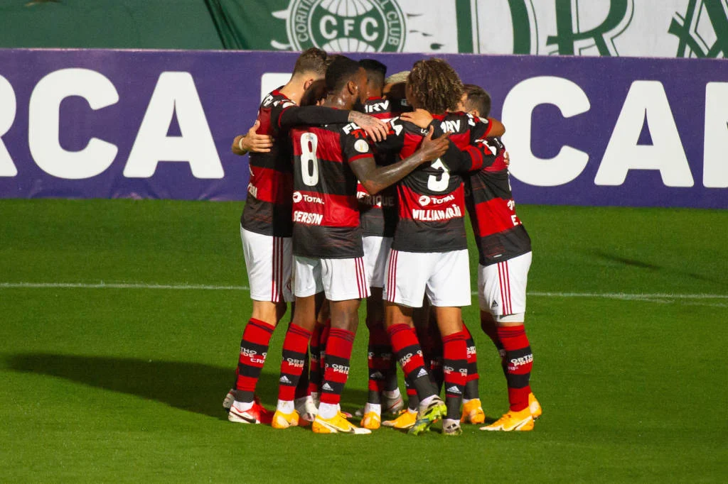 Gol do uruguaio De Arrascaeta deu a vitória ao Flamengo sobre o Coritiba no Couto Pereira