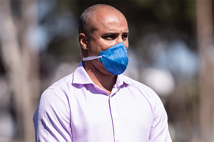 Ex-jogador e ex-t&eacute;cnico, Deivid atua h&aacute; tr&ecirc;s meses como dirigente do Cruzeiro/Gustavo Aleixo/Cruzeiro