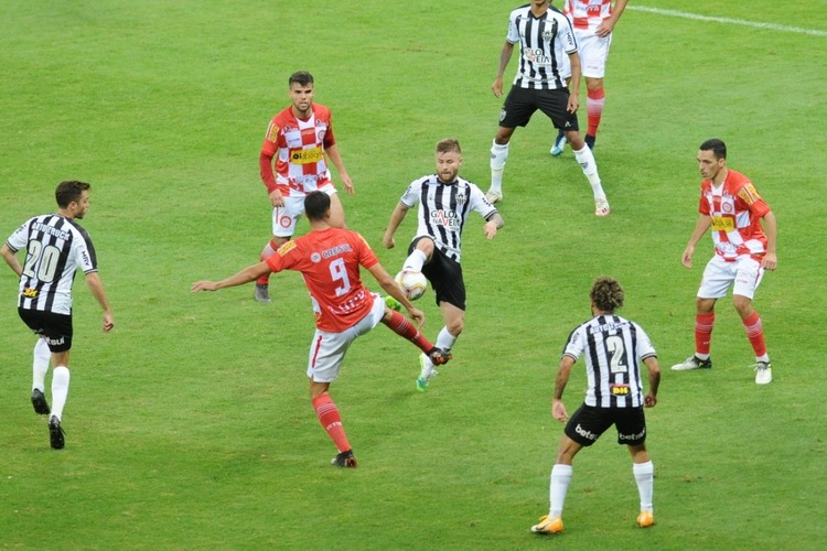 Atlético venceu Tombense por 2 a 1 no jogo de ida da final do Mineiro