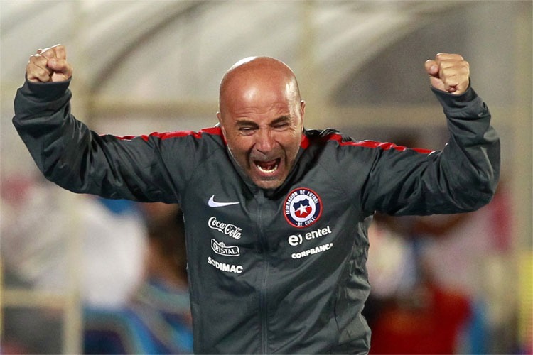 Último título de Sampaoli foi em 2015, pela Seleção Chilena