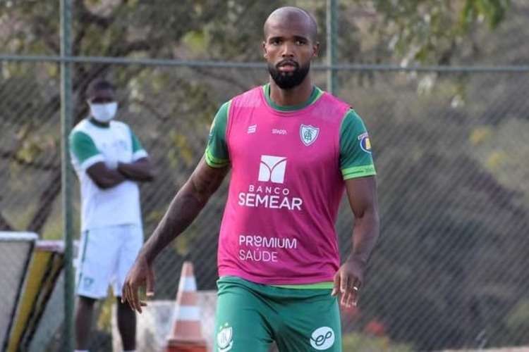 Messias é uma das novidades no time do América