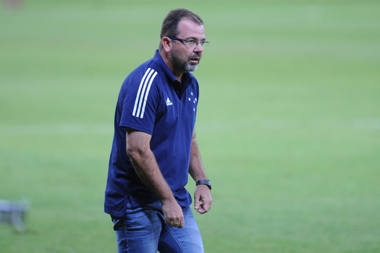 Enderson Moreira admitiu mau futebol do Cruzeiro contra o América