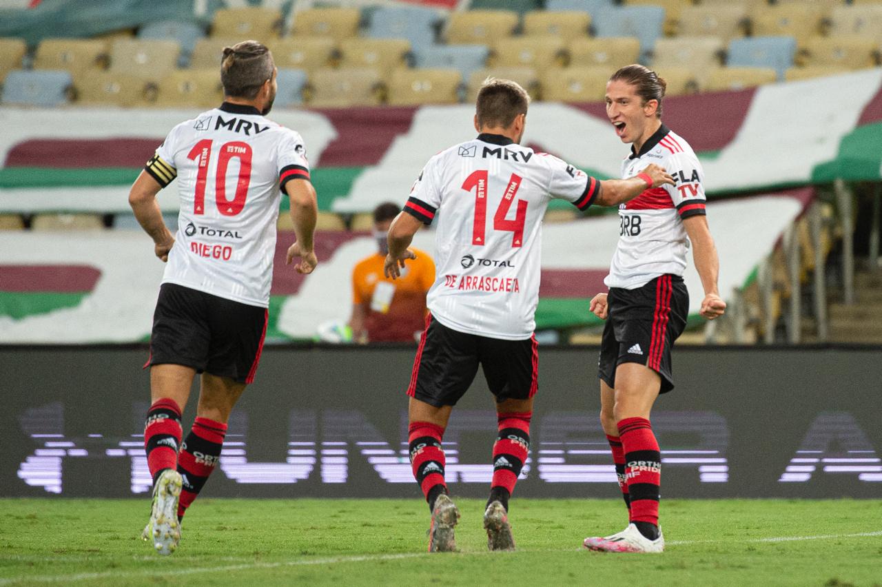 Há sete jogos sem perder, o Flamengo foi aos 17 pontos e subiu para a vice-liderança do Brasileirão