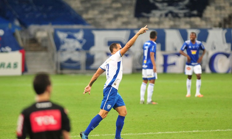 Cruzeiro sofreu a segunda derrota seguida na Série B