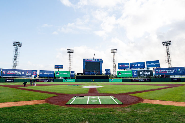 Major League Baseball abrirá estádios para presença de torcedores