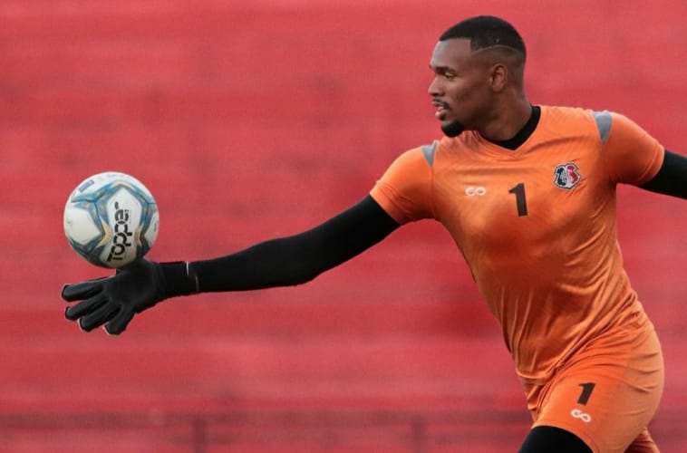 Além da sua altura, o goleiro também chamava atenção por ser considerado
