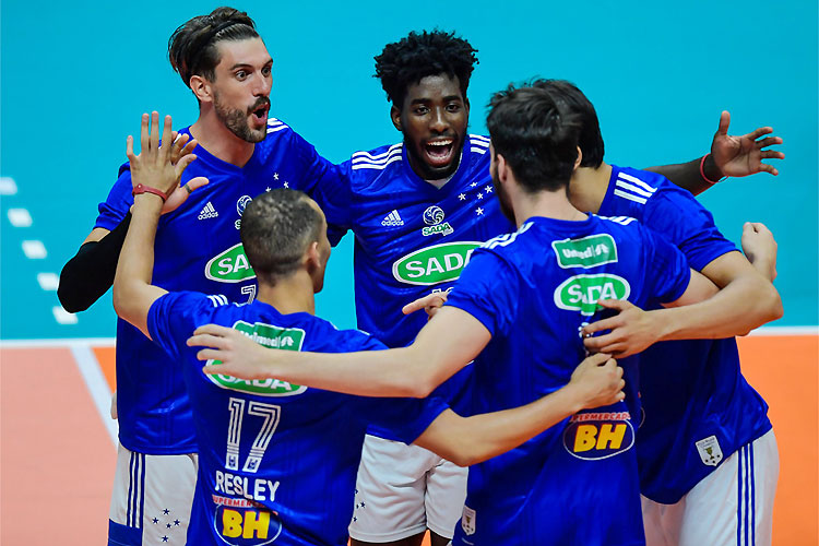 Com ponteiros decisivos, Cruzeiro passou pelo América Montes Claros por 3 sets a 0