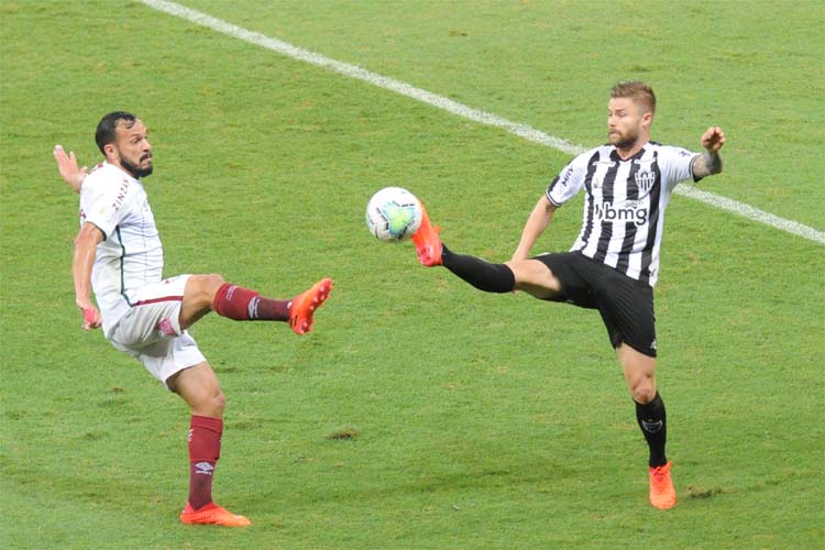 Sasha teve boa oportunidade para marcar, mas parou no goleiro Muriel