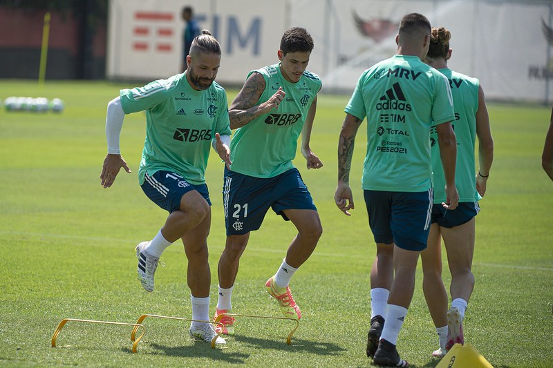 Elenco do Flamengo se prepara para duelo contra RB Bragantino, dois dias depois de bater o Goiás