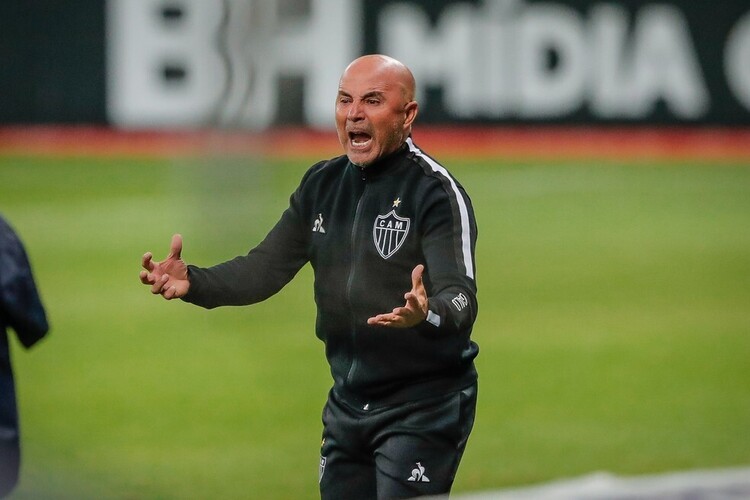 No comando do Atlético, é a primeira vez que Sampaoli irá enfrentar o Palmeiras