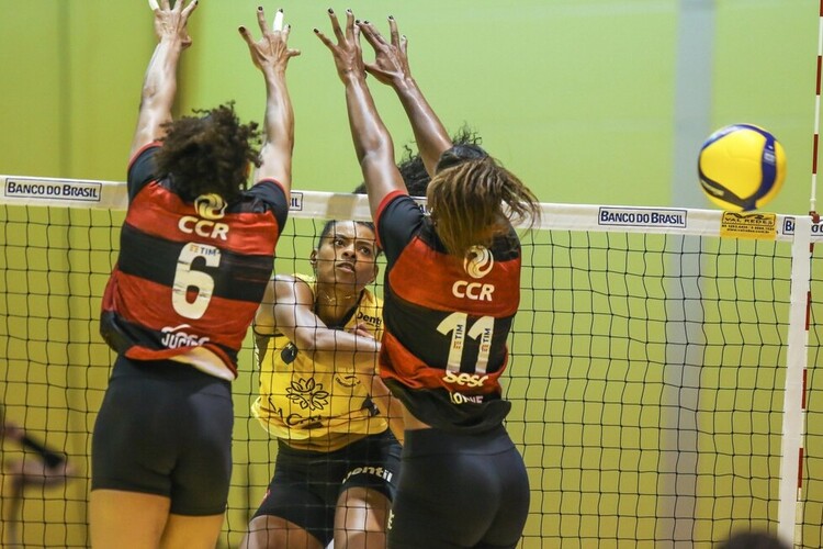Mineiras superaram as cariocas por 3 sets a 1