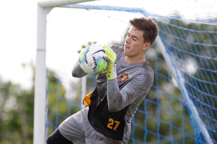Na partida que marcou o retorno do goleiro, Leão perdeu por 1 a 0