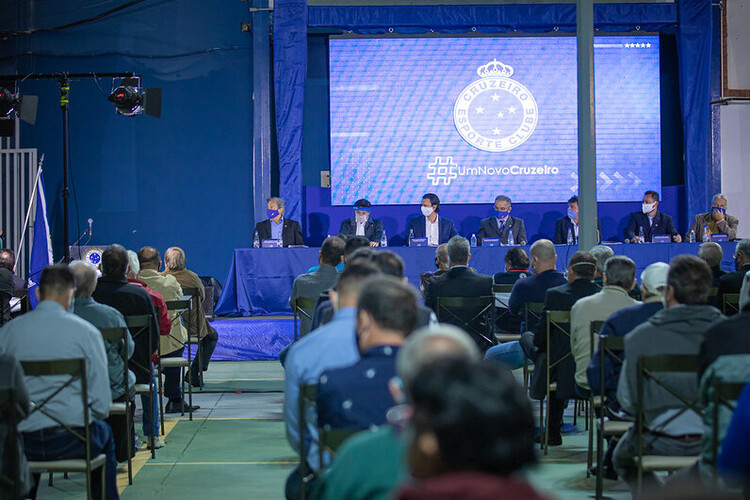 Conselheiros do clube poderão votar na sede do Barro Preto entre 18h e 20h desta segunda-feira