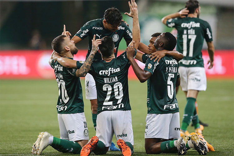 Palmeiras não tomou conhecimento do Delfín e aplicou sonora goleada para se confirmar vaga