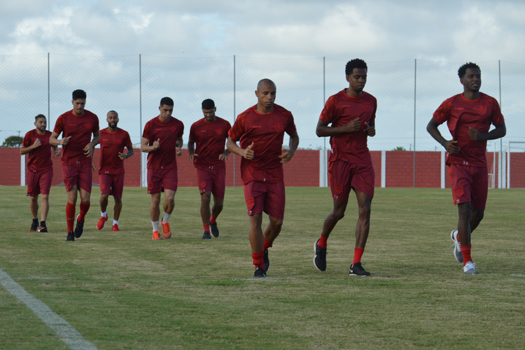 CRB muda o foco para o duelo contra o Cruzeiro
