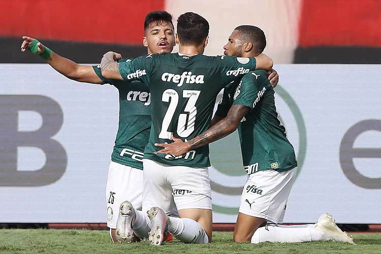 Palmeiras vai em busca da vitória no Paraguai