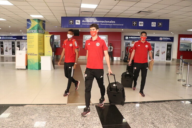 Elenco colorado ter&aacute; dif&iacute;cil miss&atilde;o de bater o Boca em La Bombonera para seguir vivo na Copa Libertadores/Ricardo Duarte/Internacional