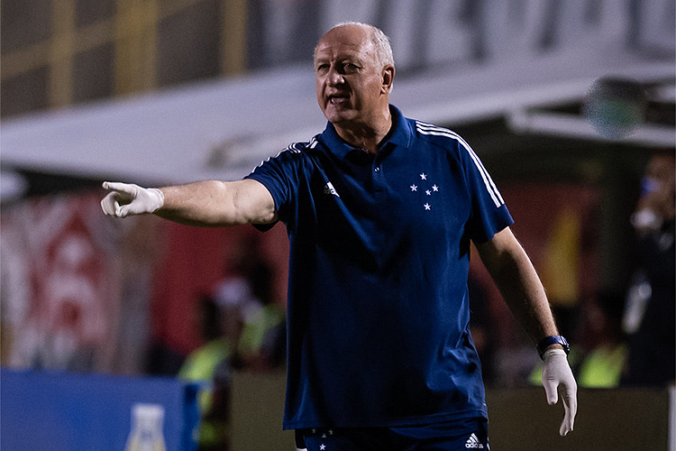Felipão tem 69,4% de aproveitamento à frente da equipe celeste