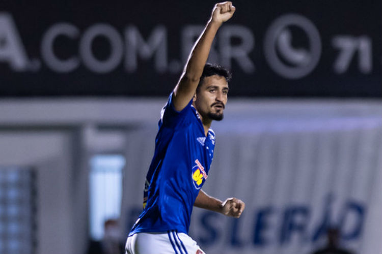 Ramon fez o gol da vitória do Cruzeiro no Barradão