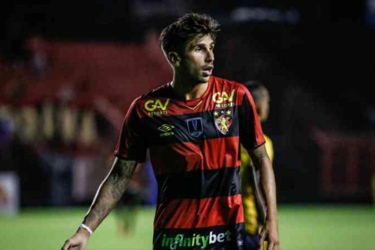 Meia Lucas Mugni não chegou a um acordo com o Sport