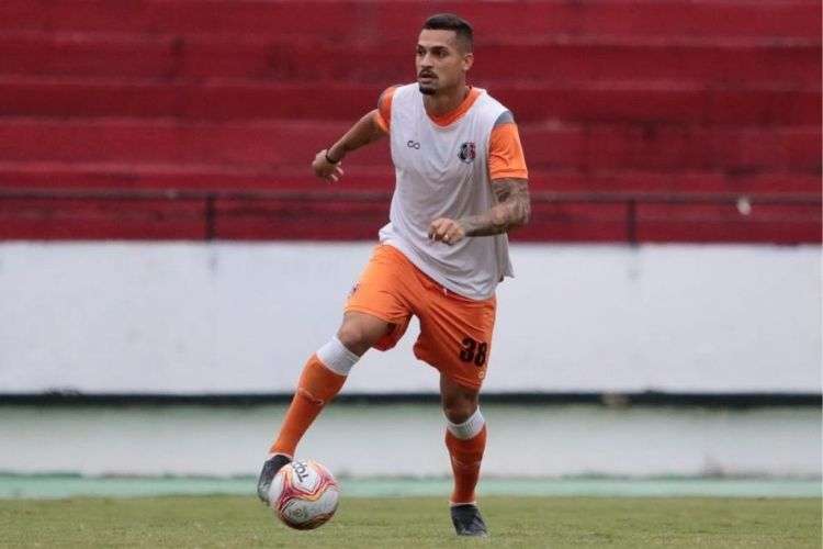 Lucas Gonçalves fez 15 jogos com a camisa do Santa