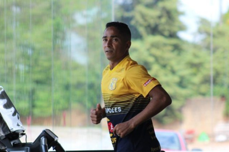 Jorge Henrique foi anunciado na manhã desta terça (2)