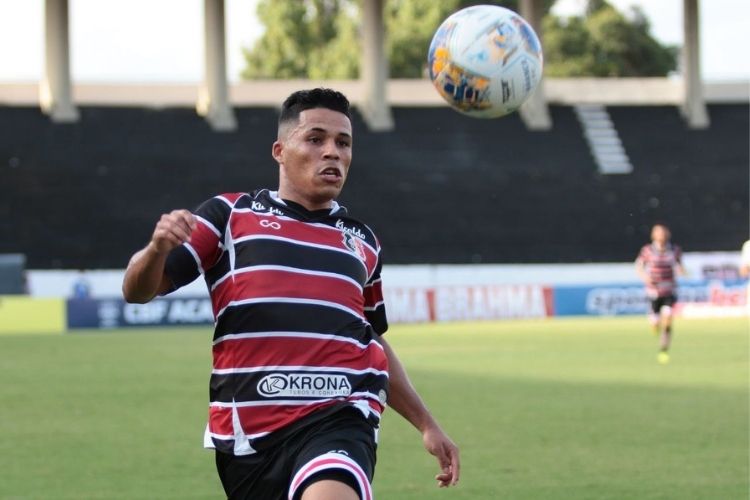 Augusto Potiguar foi o pior do Santa Cruz em campo