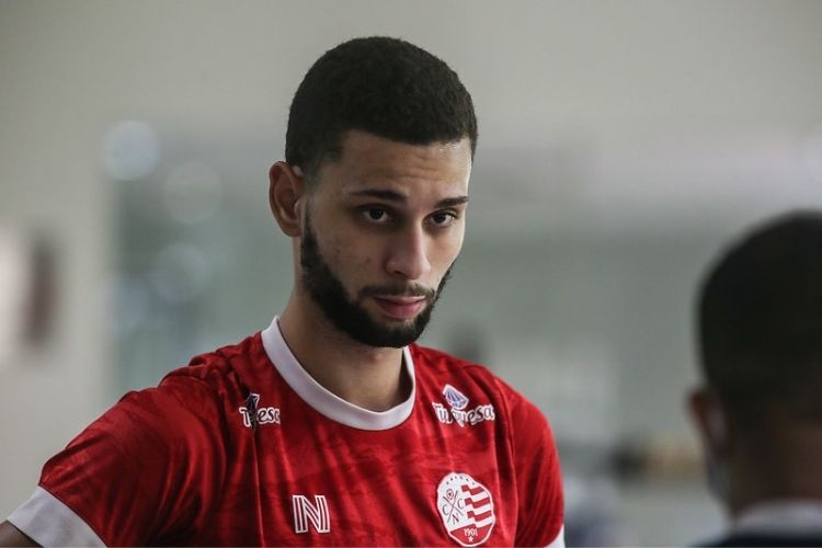 Wagner Leonardo fez dois jogos pelo Santos no Paulistão