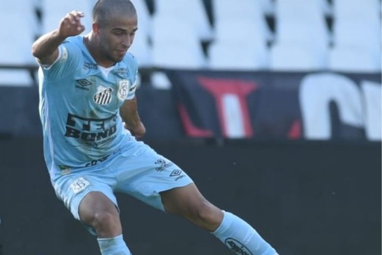 Jogador virá ao Tricolor com vínculo até novembro deste ano