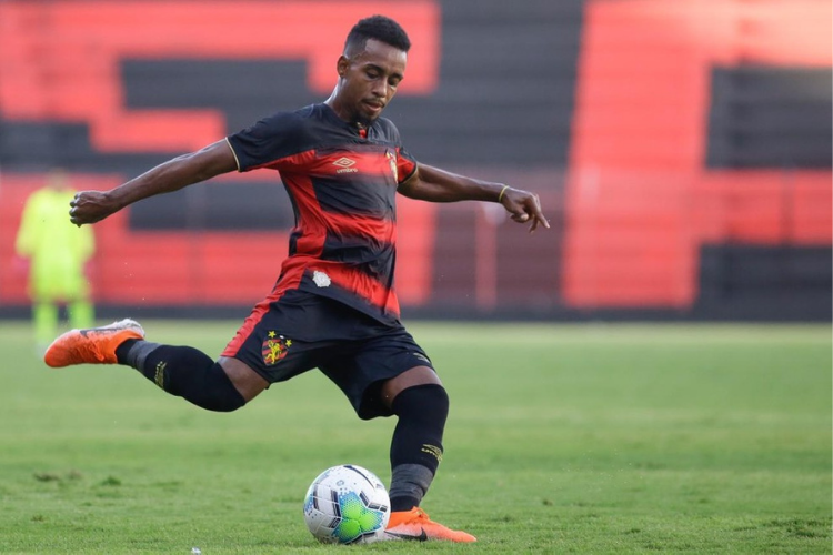 Ewerthon marcou seu primeiro gol pelo rubro-negro em 2021
