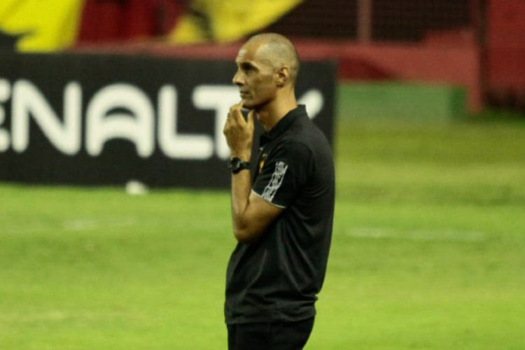 Treinador também comentou sobre chegada de Umberto Louzer ao Sport