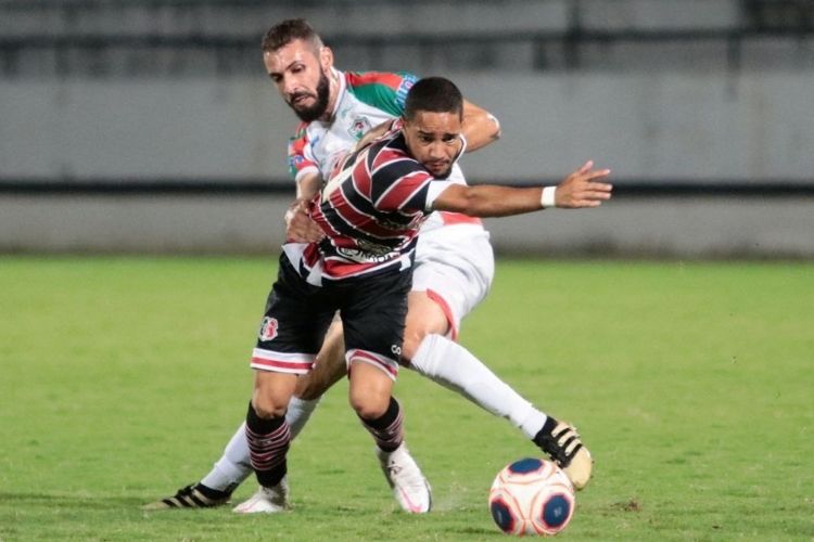 Santa Cruz teve dificuldades para criar oportunidades de gol