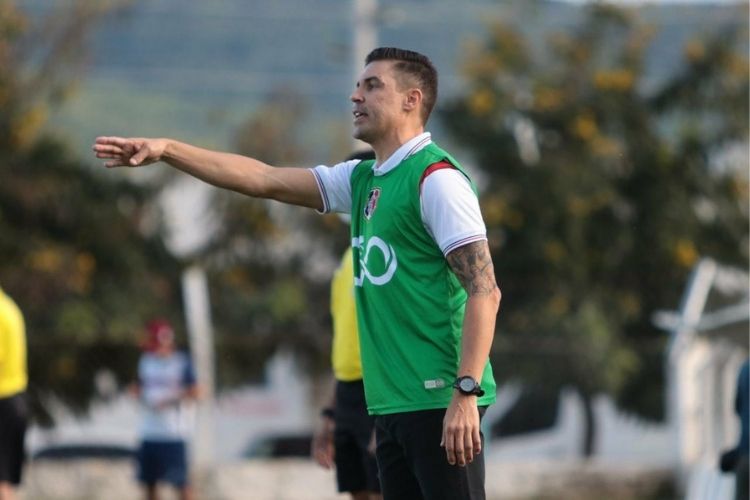Empate sem gols contra Afogados marcou estreia de Bolívar no comando coral