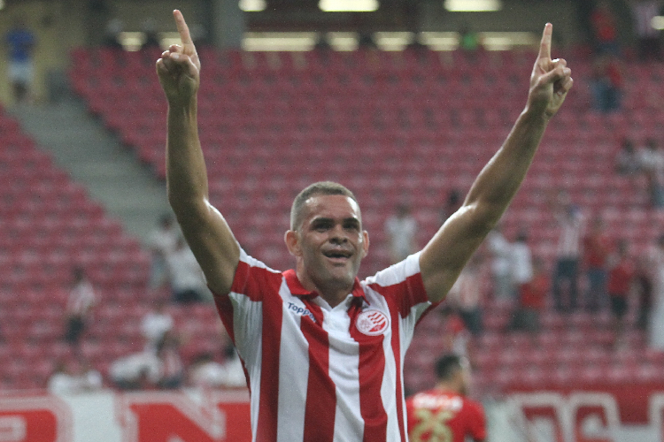 No último Clássico dos Clássicos na Arena, Wallace foi o nome