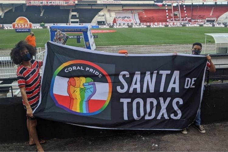A Coral Pride é uma das representações LGBT no futebol pernambucano