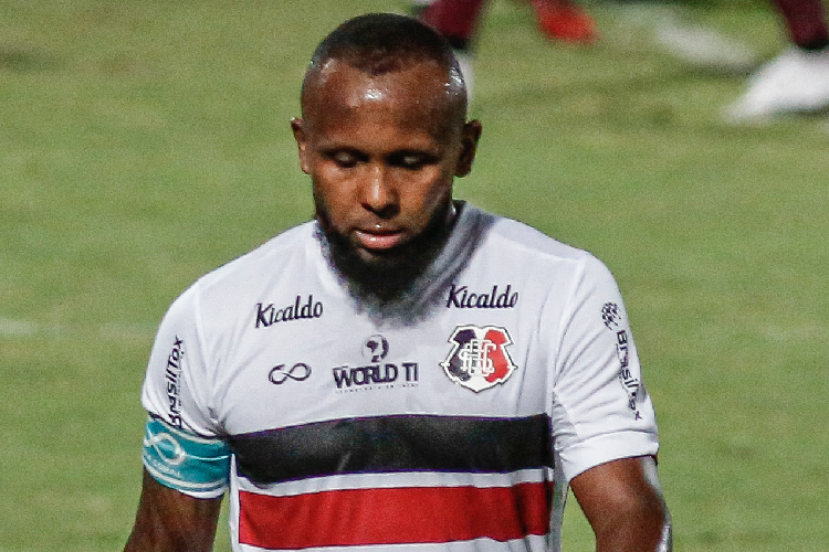 Chiquinho disputo 44 jogos e marcou 14 gols pelo Santa Cruz
