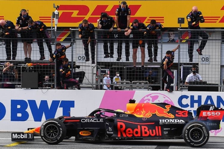 O piloto holandês Max Verstappen venceu o GP da Estíria