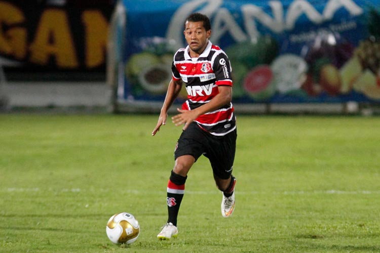 Lelê chega para disputar a terceira temporada pelo Santa Cruz
