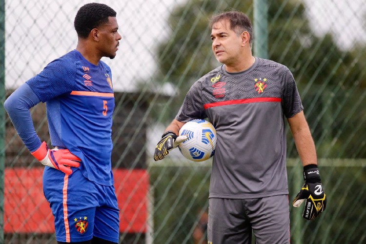 Saulo chegou ao clube e já realizou o primeiro treinamento