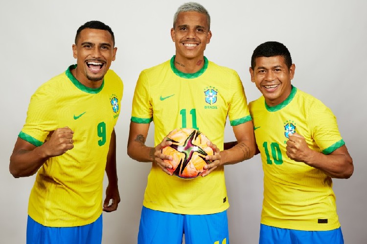 Seleção tropeça na estreia da competição