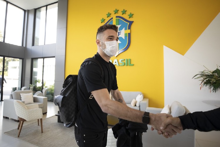 Léo Ortiz foi convocado pela segunda vez para defender a Seleção Brasileira 